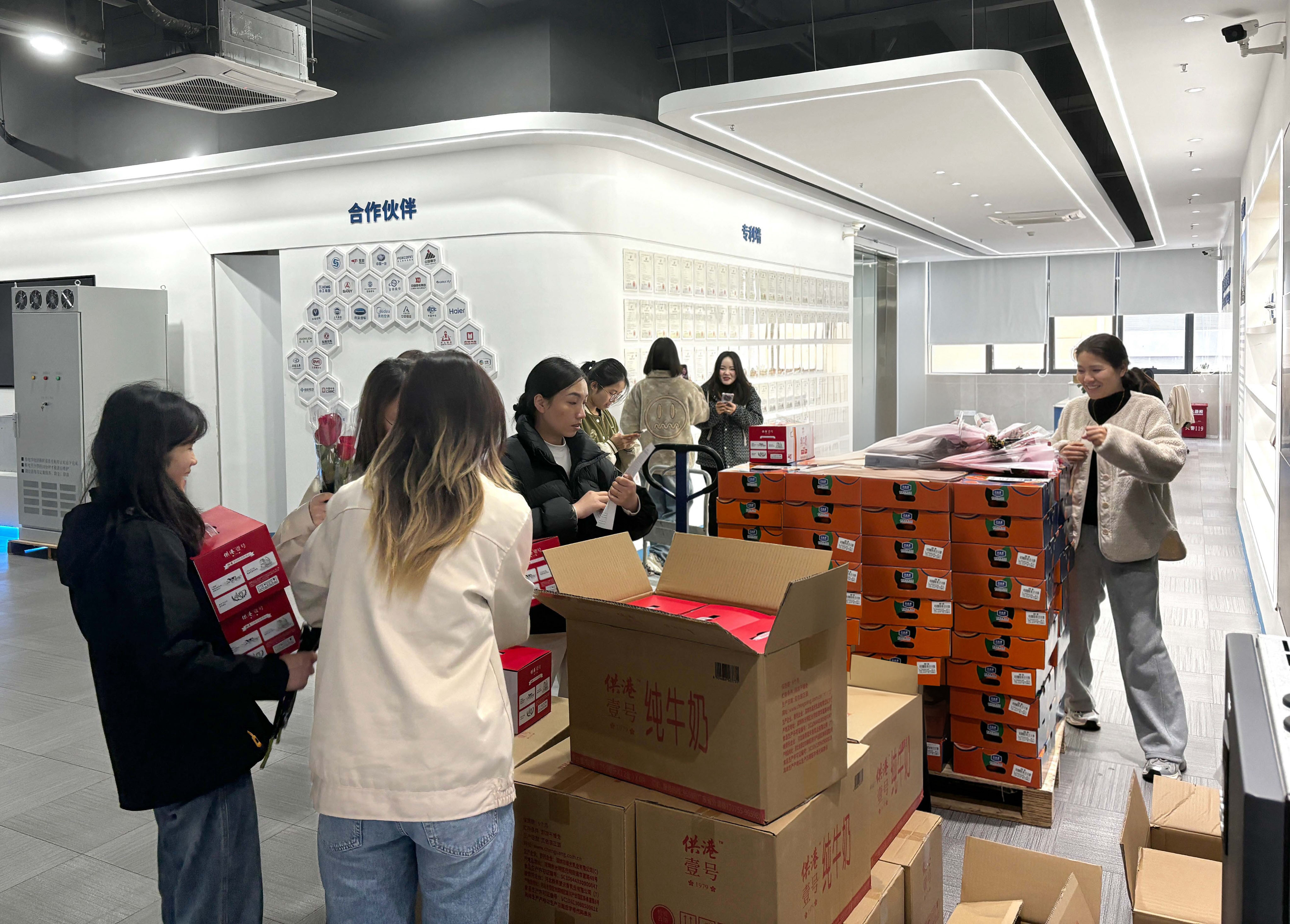 太阳集团tyc122cc女神节特辑：巾帼不让须眉，女神节，愿快乐如影随形，绽放你的独特光芒！